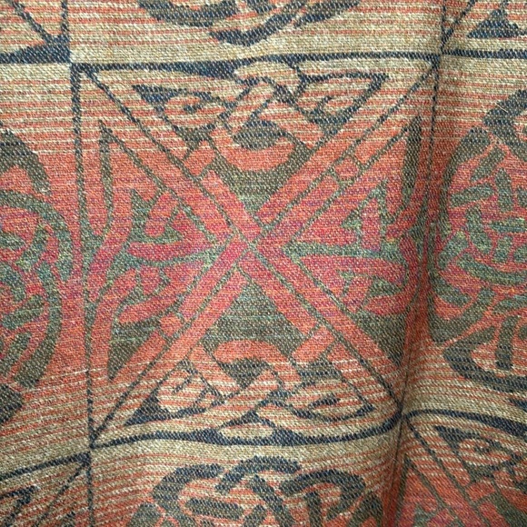 CALZEAT CELTIC COLLECTION, Made in Scotland, 100% Wool Cape/Poncho - Picture 8 of 8